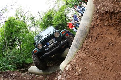 Jeepers_Meeting_2013_by_Maurone_00099.jpg